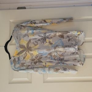 Floral print blouse W/open back